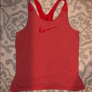 Nike top